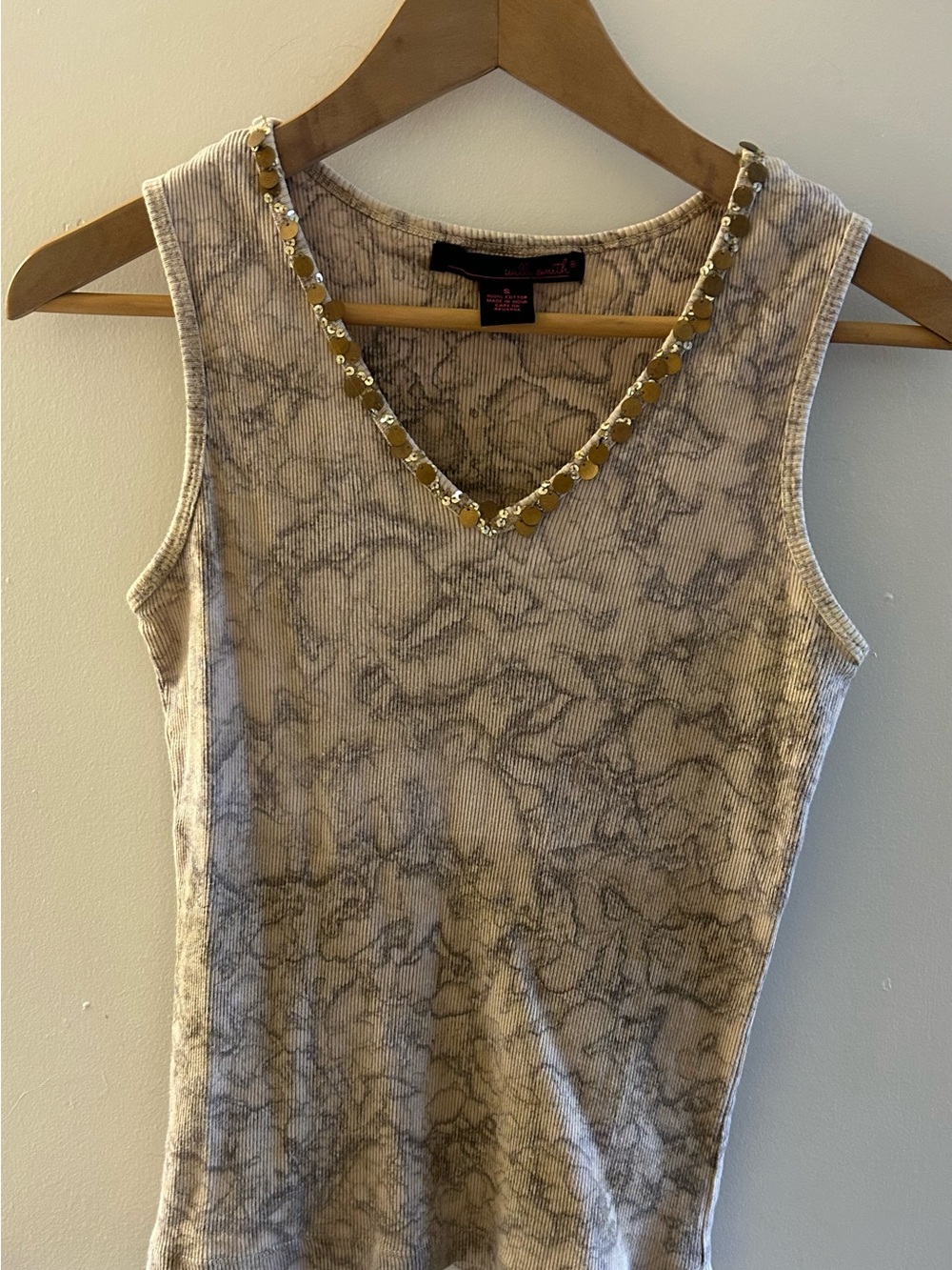 Sleeveless Ribbed Tank with Marble Print and Gold Trim